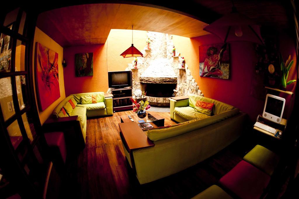 Casa Del Arupo Pansiyon Quito Dış mekan fotoğraf